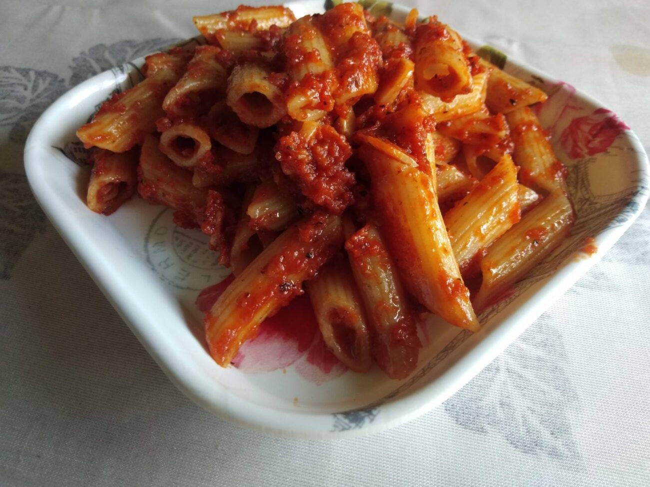 Red sauce pasta | Tomato pasta recipe | Italian style - Discover Monisha