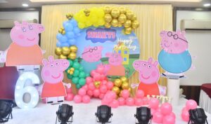 PEPPA PIG THEME CAKE